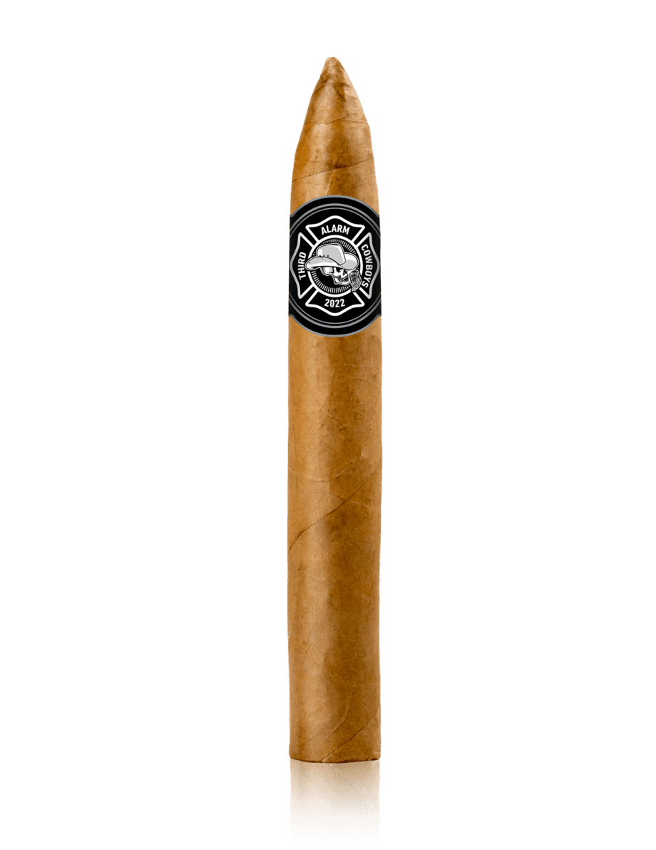 Torpedo Golden: 5 year aged Connecticut Natural Shade wrapper gives this cigar it’s silky smooth flavor with nutty aromas. The Torpedo shape and 50 ring gauge provides an easy draw and cool smoke.